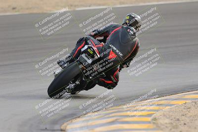 media/Dec-17-2022-SoCal Trackdays (Sat) [[224abd9271]]/Turn 10 Backside (120pm)/